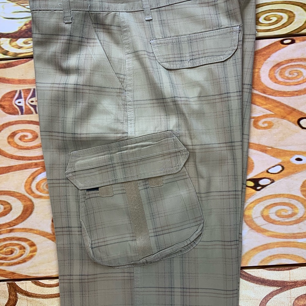 GS115 Men Regular Fit Cargo Walking Shorts Size 36 Waist Color Beige - Picture 4 of 6